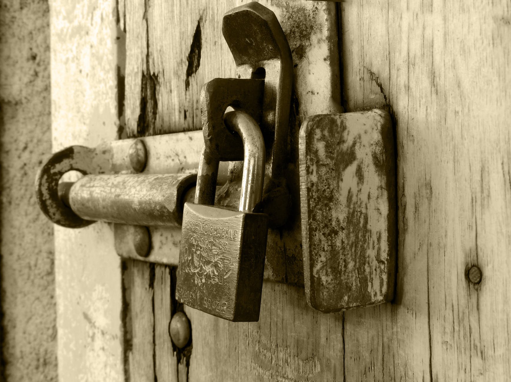 iron latch lock padlock